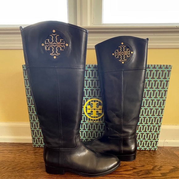 Tory Burch Kiernan Leather Boots - Picture 6 of 7
